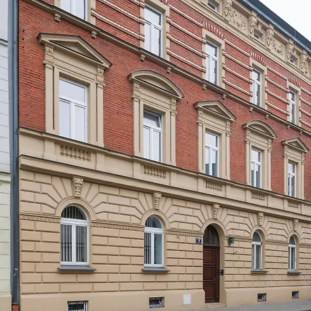 Rentplanet - Strzelecka * Cracovie